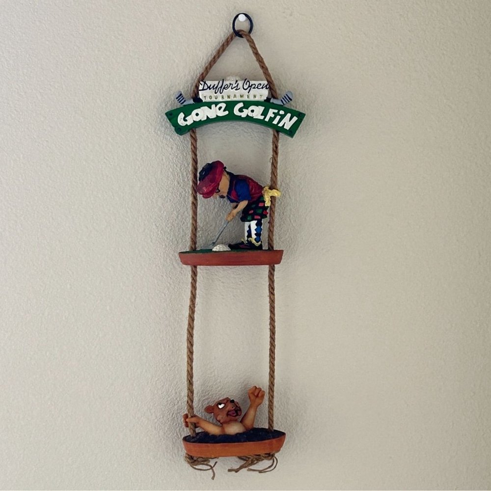 Under The Sun Duffers Open Tournament Gone Golfin Hanging‎ Home Decor 2004 Resin